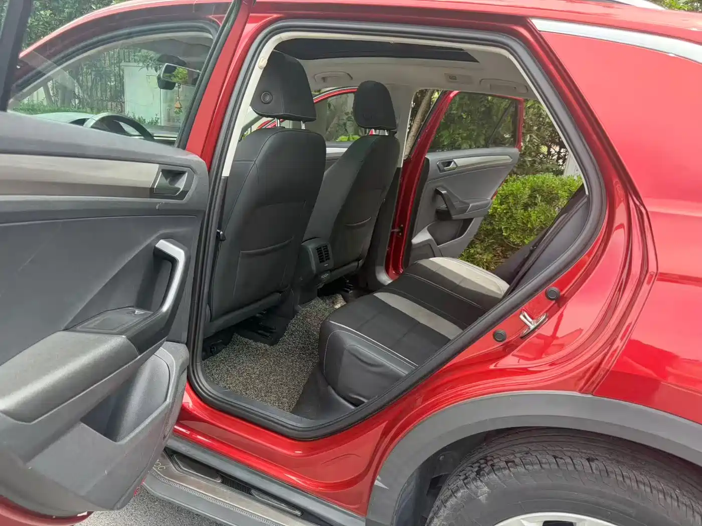Volkswagen T-ROC 2018 230TSI DSG 2WD Progressive China V фото 10