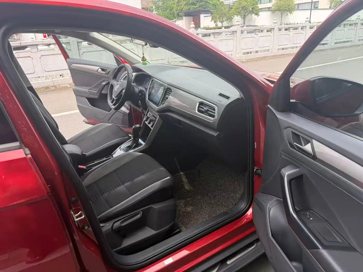 Volkswagen T-ROC 2018 230TSI DSG 2WD Progressive China V фото 8