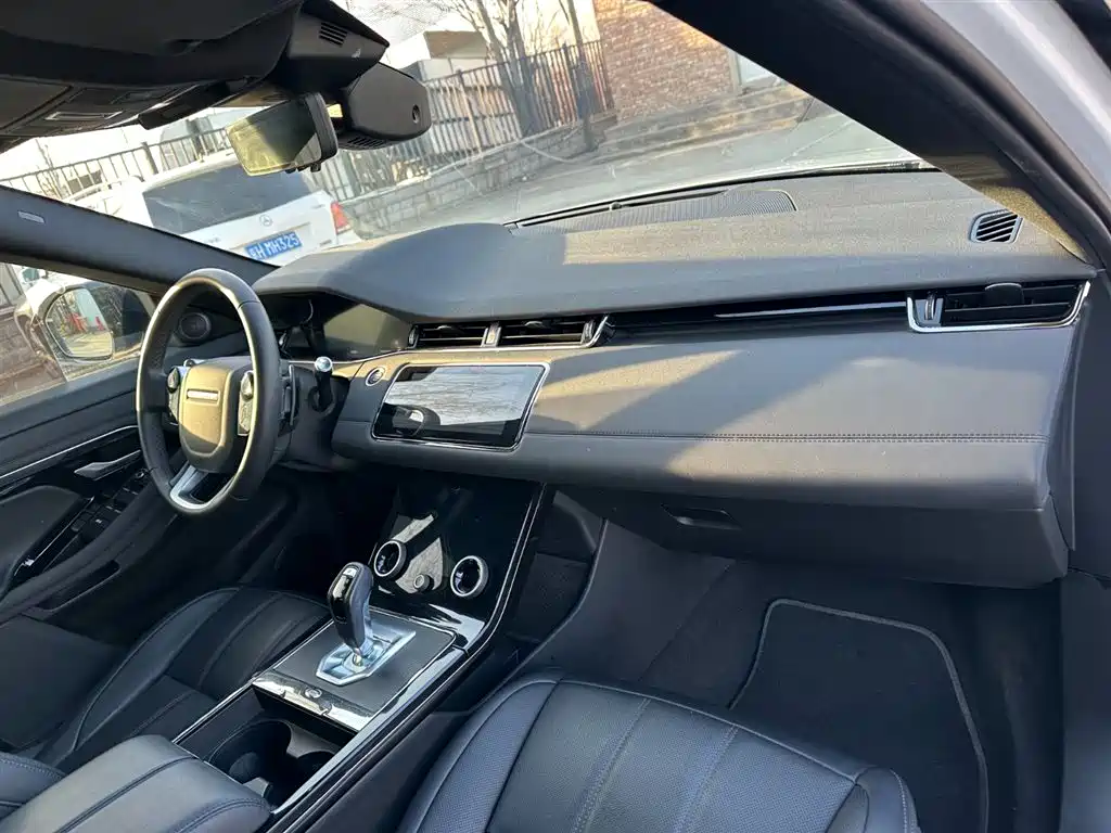 Land Rover Range Rover Evoque 2020 249PS R-DYNAMIC SE Sport Tech Edition фото 17