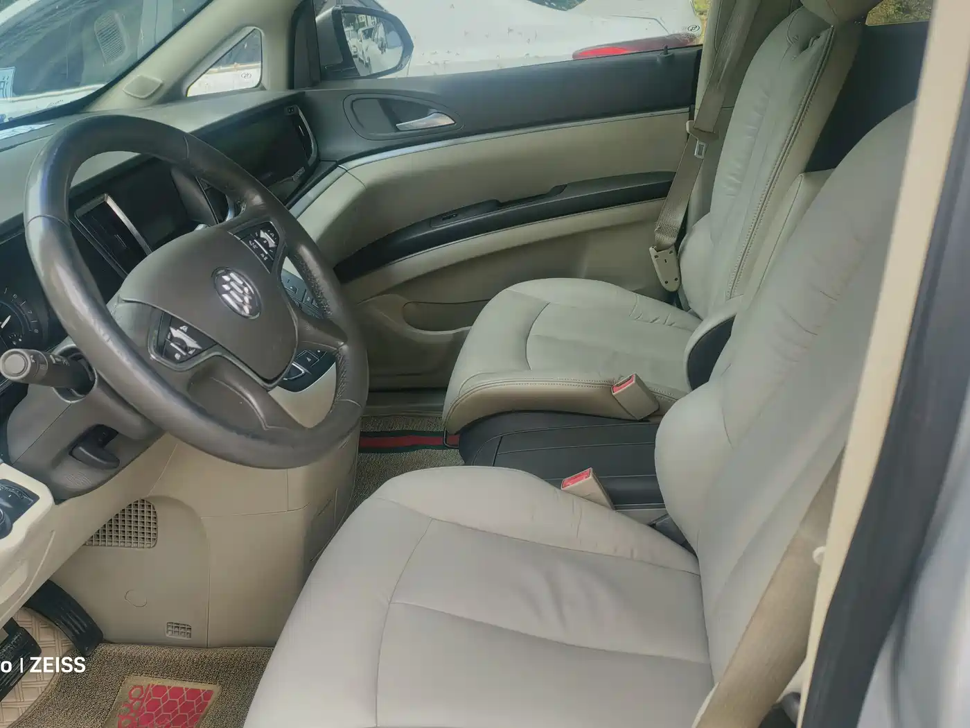 Buick GL8 2011 2.4L LT Luxury Business Executive фото 7