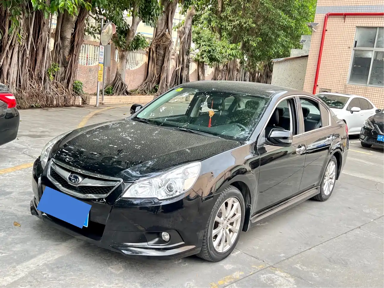 Subaru Legacy 2010 Model 2.5i Luxury Edition