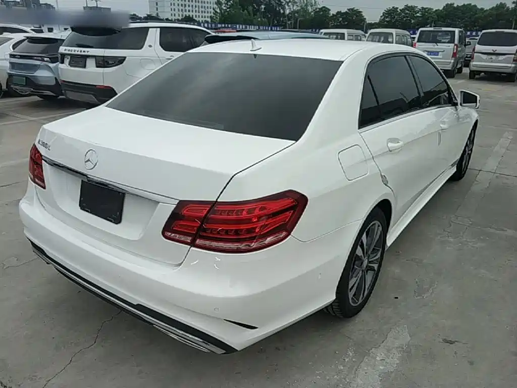 Mercedes-Benz E-Class 2014 E 300 L Sport фото 7