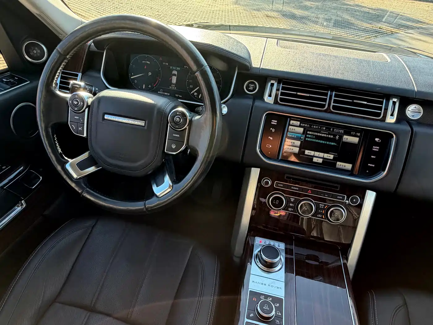 Land Rover Range Rover 2013 2013 NA 5.0 V8 Vogue SE