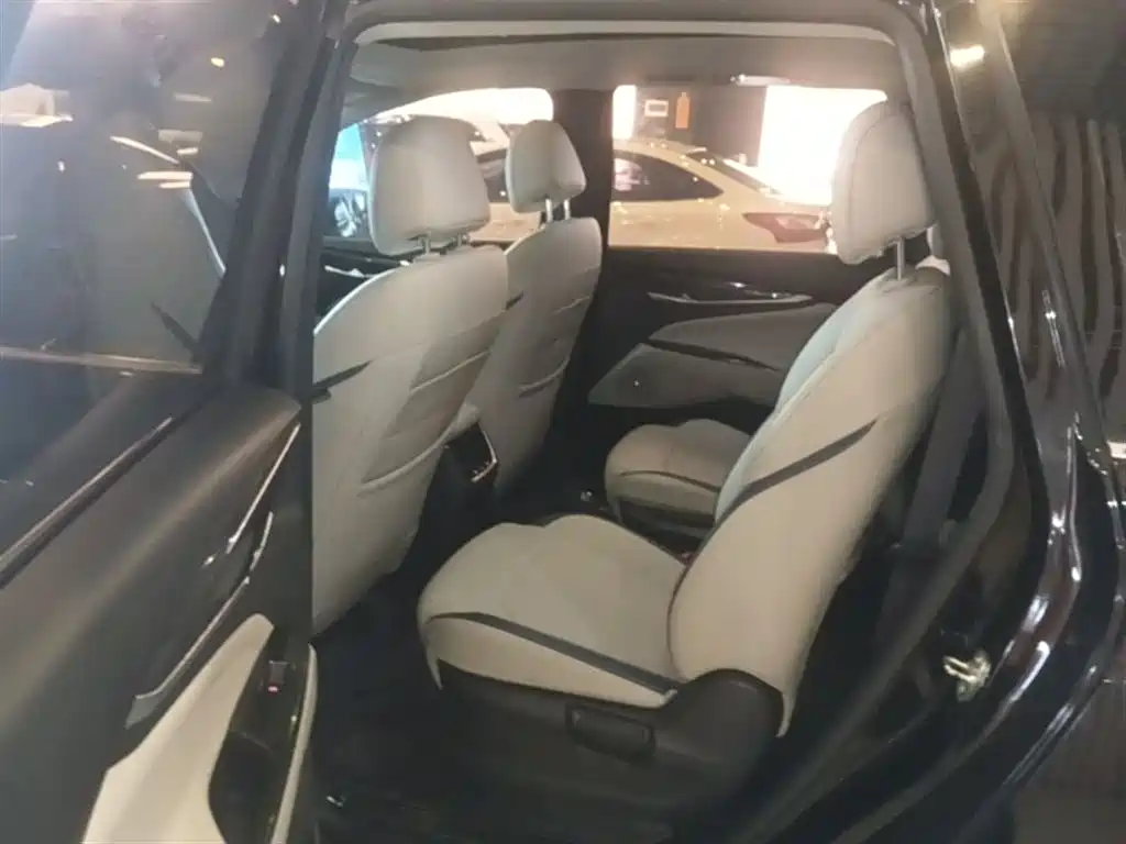 SAIC Maxus Maxus G50 2019 1.5T Automatic Elite Edition China VI фото 17