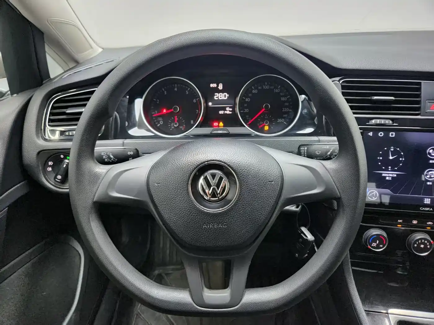 Фото 7 - Volkswagen Golf