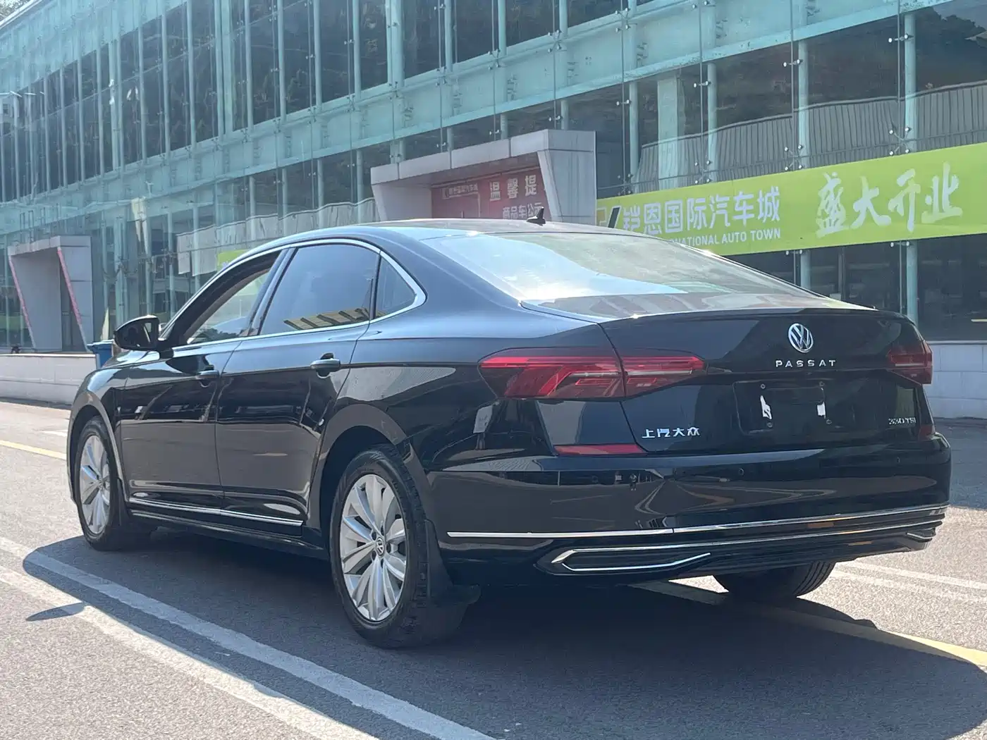 Volkswagen Passat 2019 330TSI Elite Version China VI фото 12