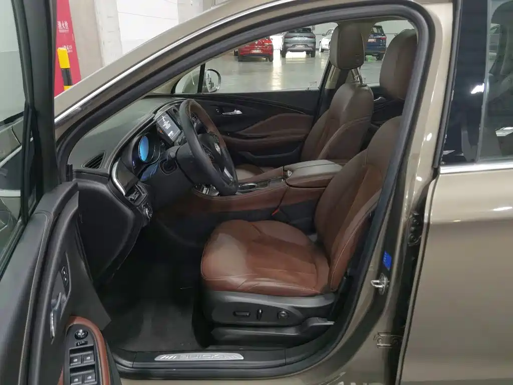 Фото 10 - Buick Envision Plus