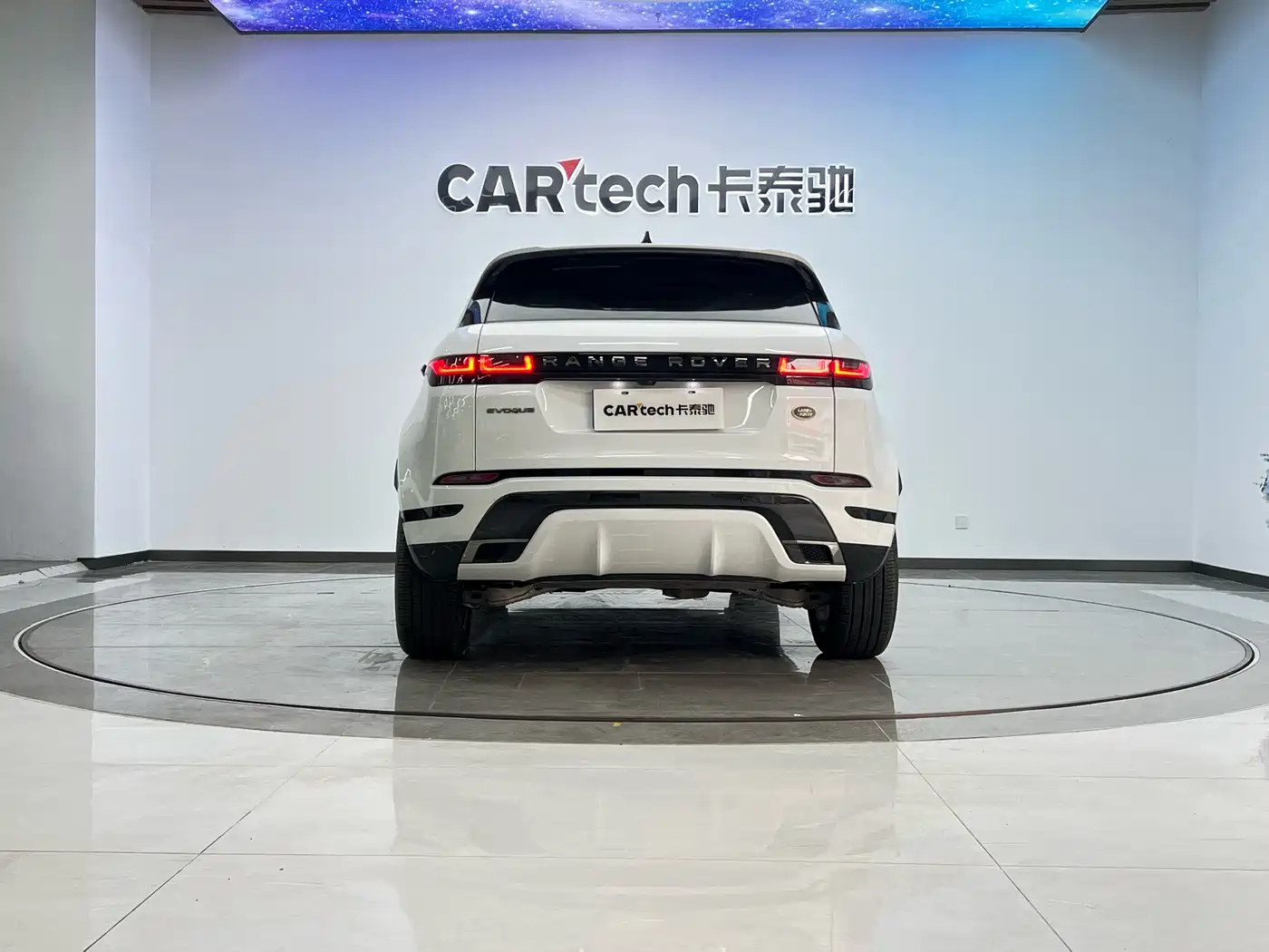 Land Rover Range Rover Evoque 2022 Range Rover Evoque L 200PS R-Dynamic Standard Elite Edition фото 24