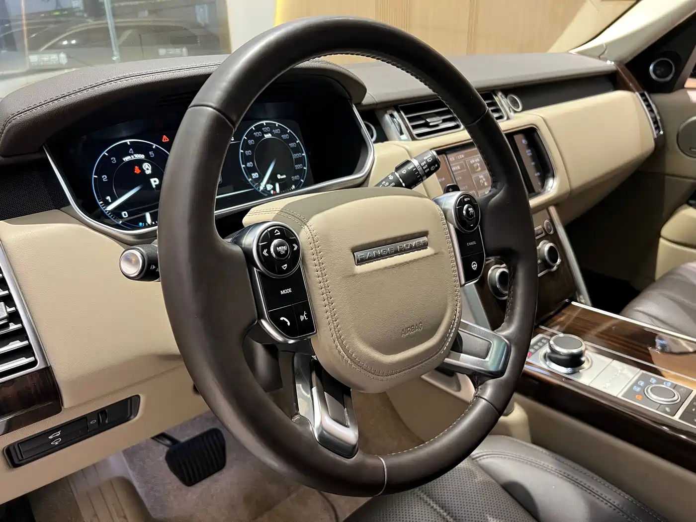Land Rover Range Rover 2014 3.0 SC V6 Vogue фото 19