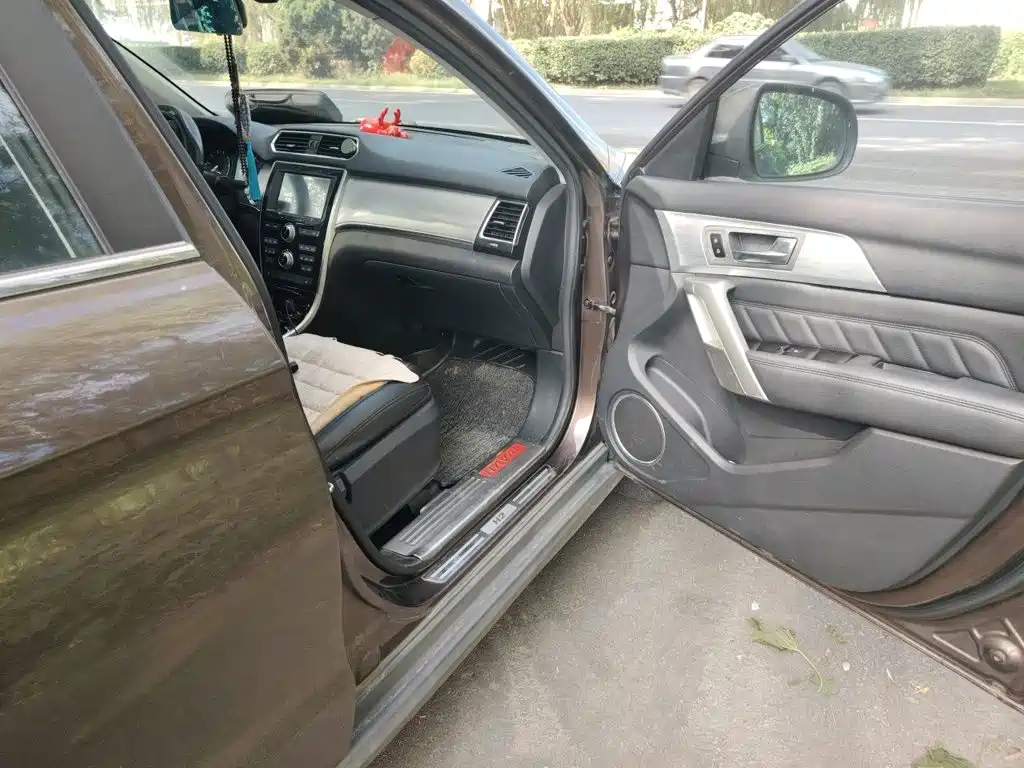 Фото 19 - Haval H2