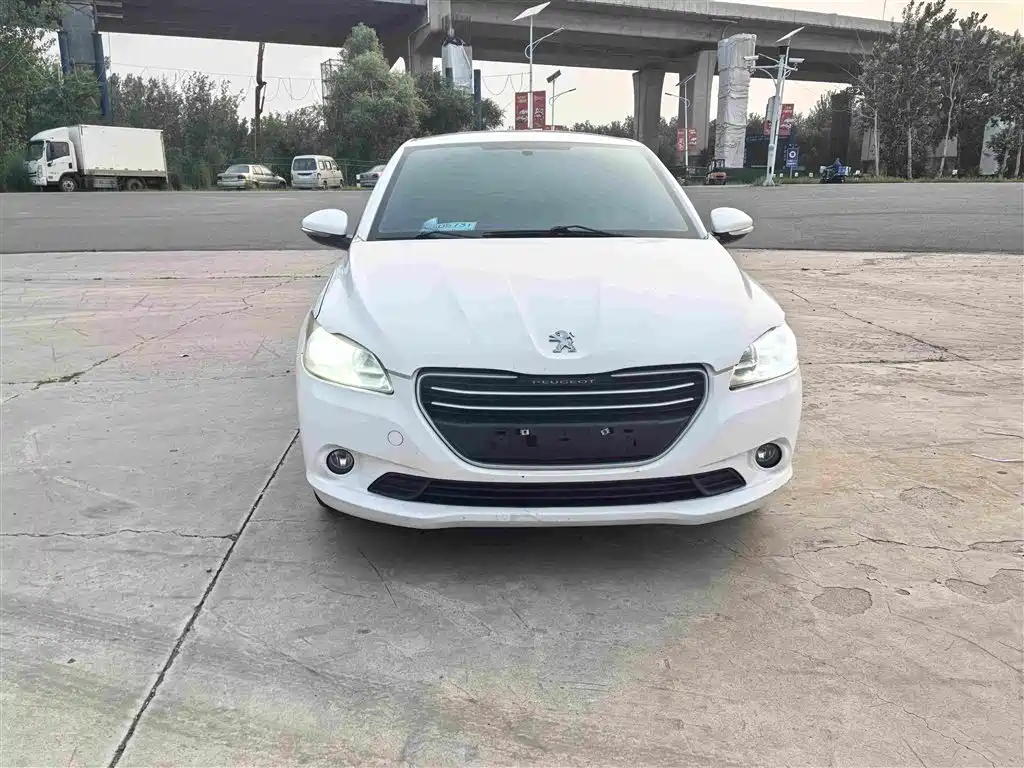 Фото 2 - Peugeot 301