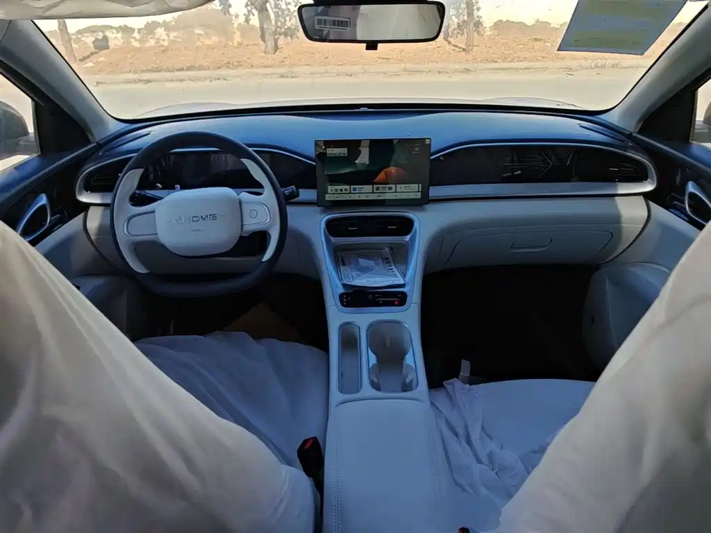 Geely Galaxy Starry Wish 2026 Edition 310km Youth Version фото 10