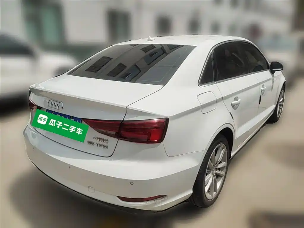 Audi A3 2018 30th Anniversary Limousine 35 TFSI Progressive фото 12