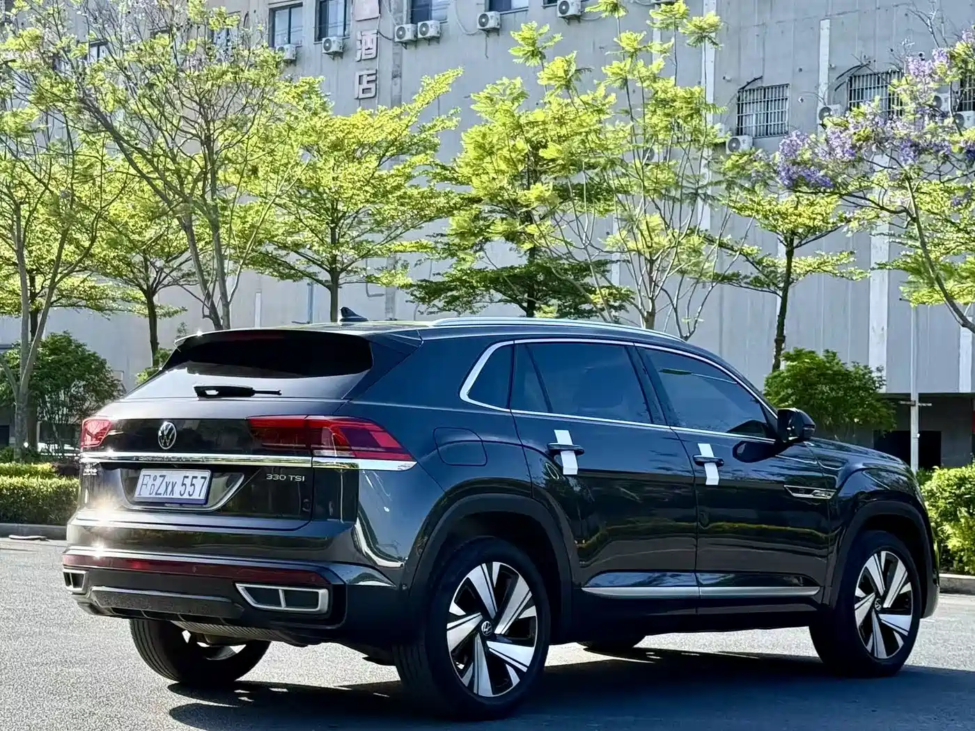 Volkswagen Teramont 2022 Teramont X 330TSI 2WD Premium Luxury фото 5