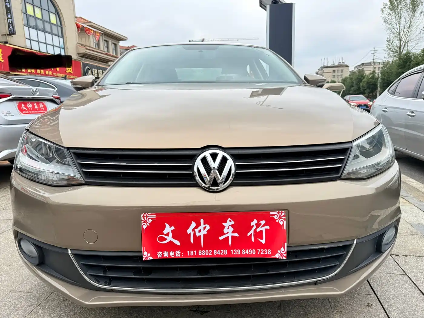 Volkswagen Sagitar 2014 Facelift 1.6L Automatic Comfort фото 2