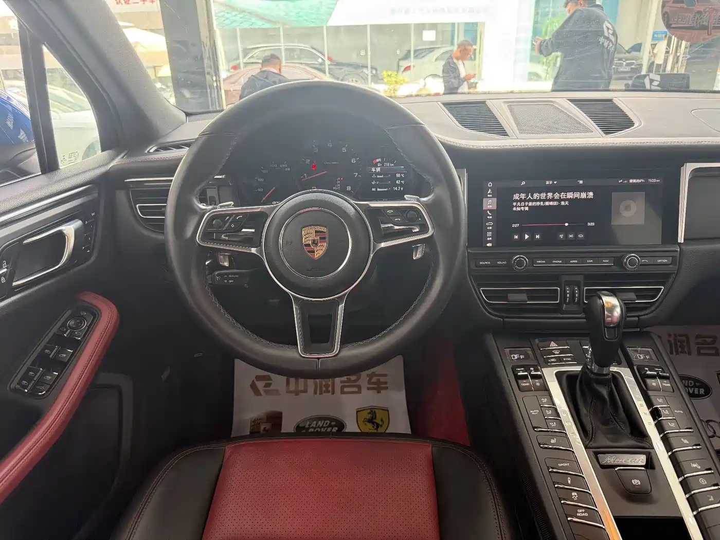 Porsche Macan 2020 Macan 2.0T фото 4