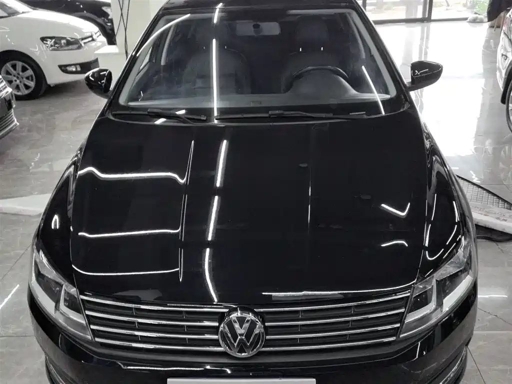 Volkswagen Lavida 2017 1.6L Manual Comfort Edition фото 3