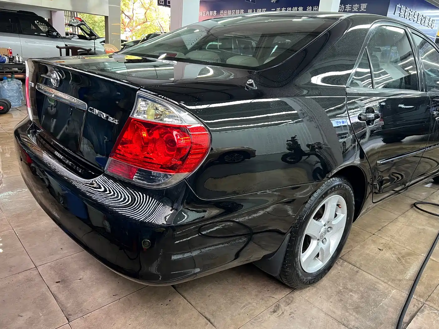 Toyota фото 5