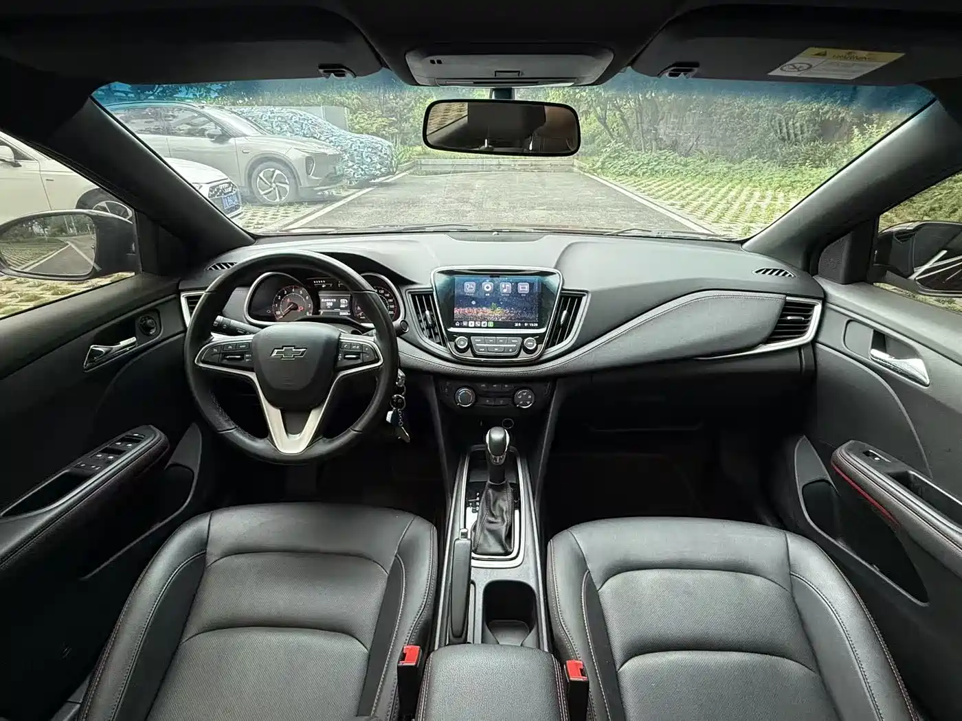Chevrolet Monza 2022 Mild Hybrid RS 330T Automatic Comfort Edition фото 8