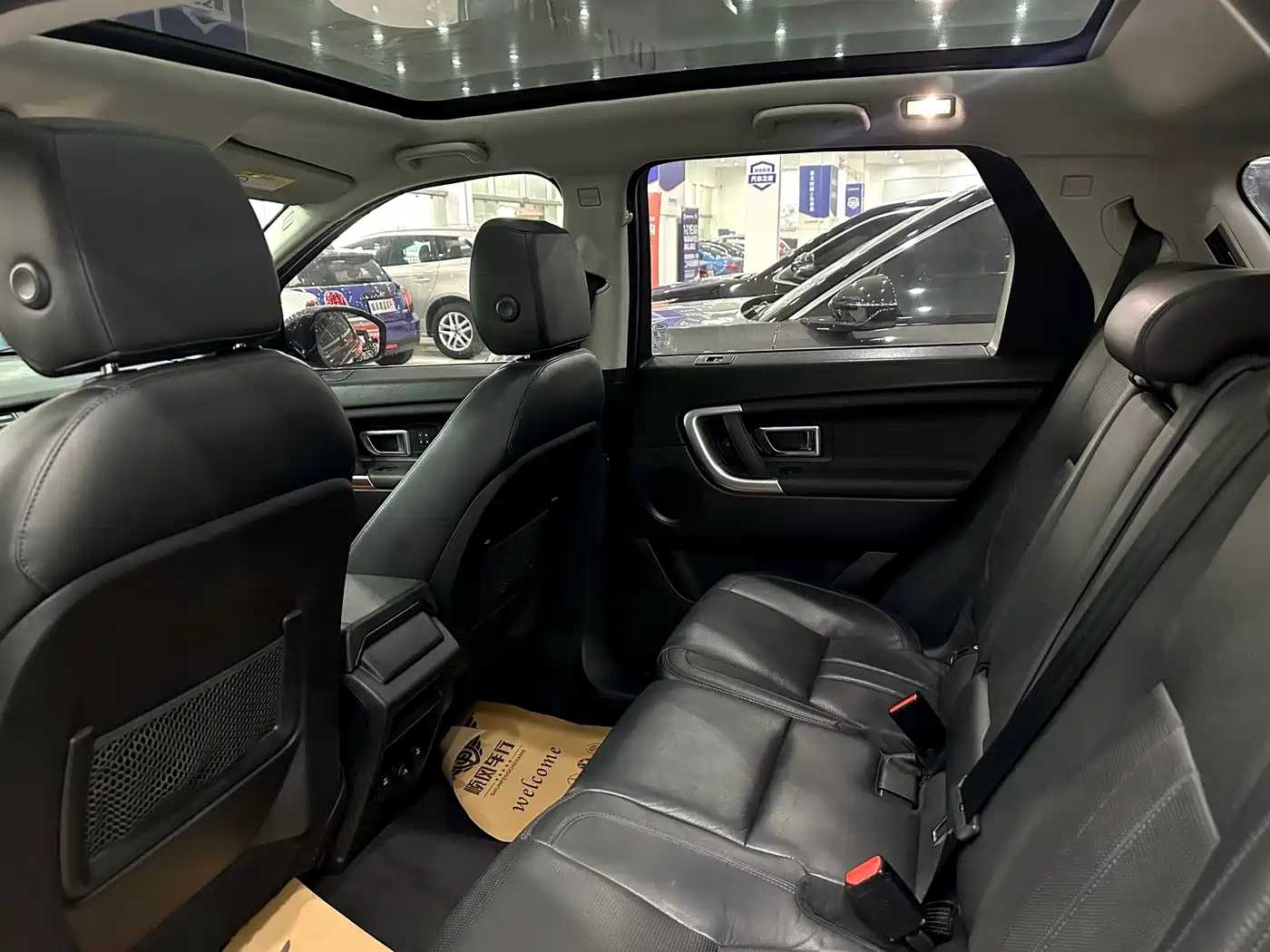 Land Rover Discovery Sport 2016 2.0T HSE фото 7