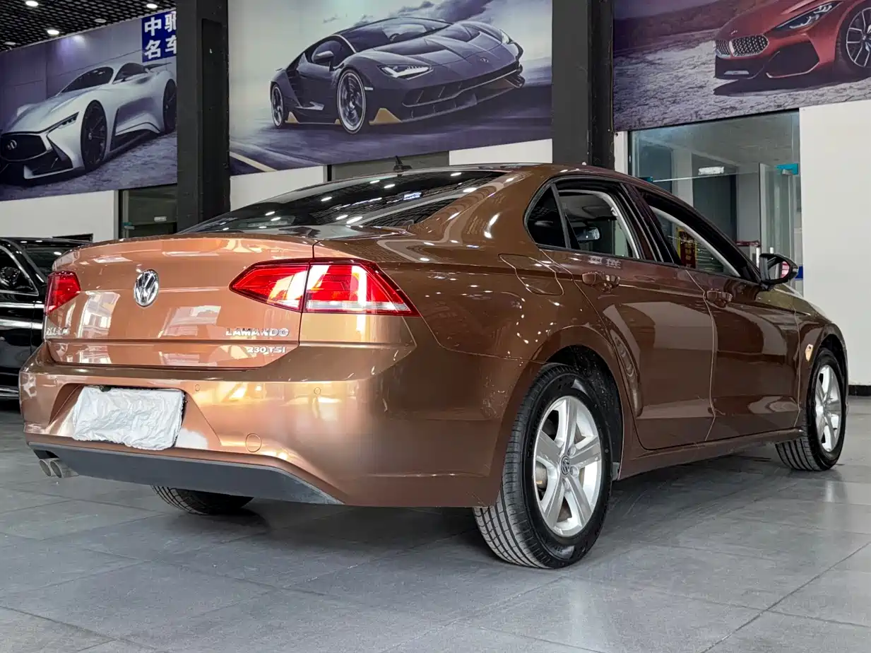 Volkswagen Lamando 2018 230TSI DSG Trend Edition фото 16