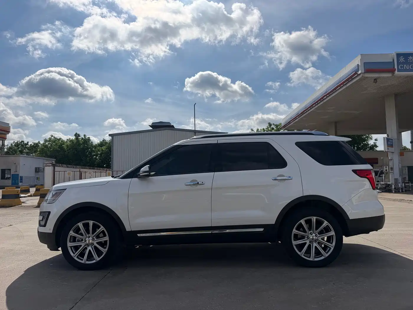 Ford Explorer (Import) 2018 2017 2.3T Elite Edition
