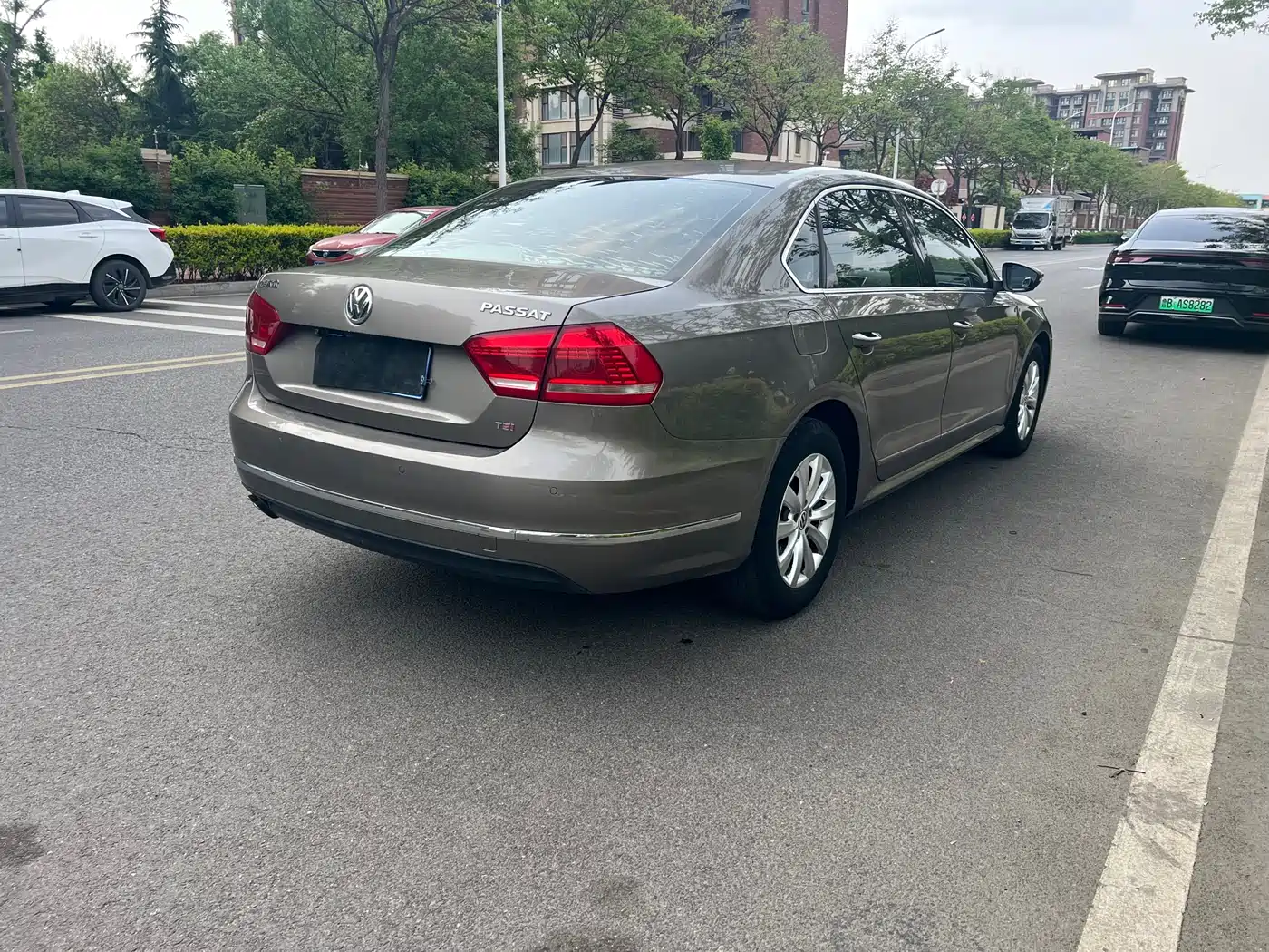 Volkswagen Passat 2011 1.8TSI DSG Honor Edition фото 6