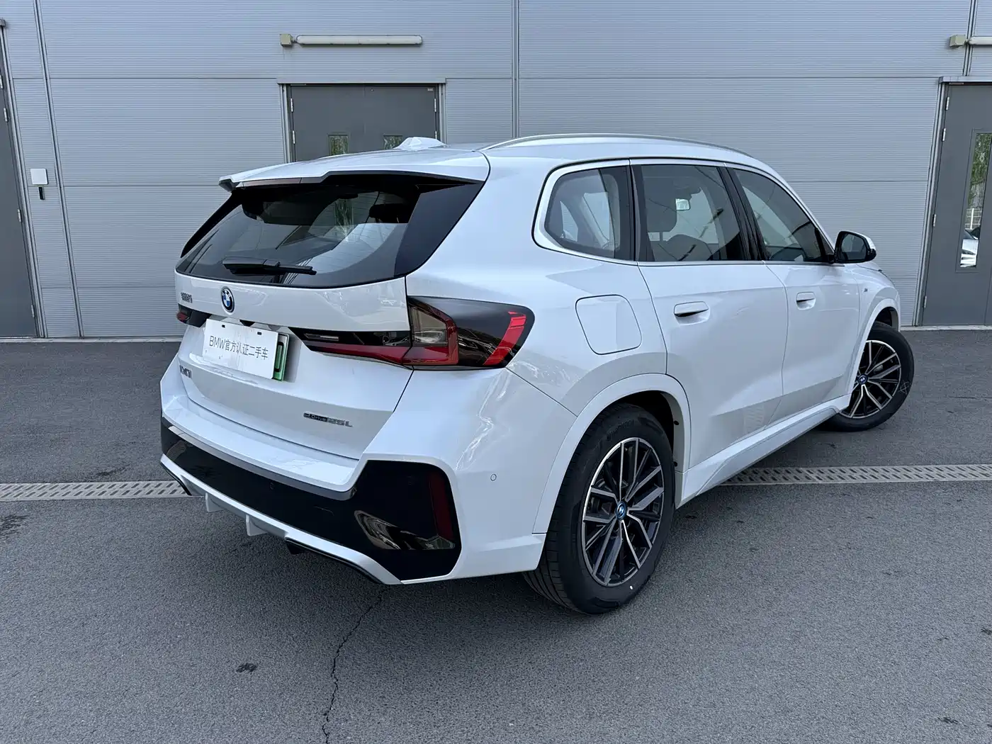 BMW iX1 2025 eDrive25L M Sport Package фото 4