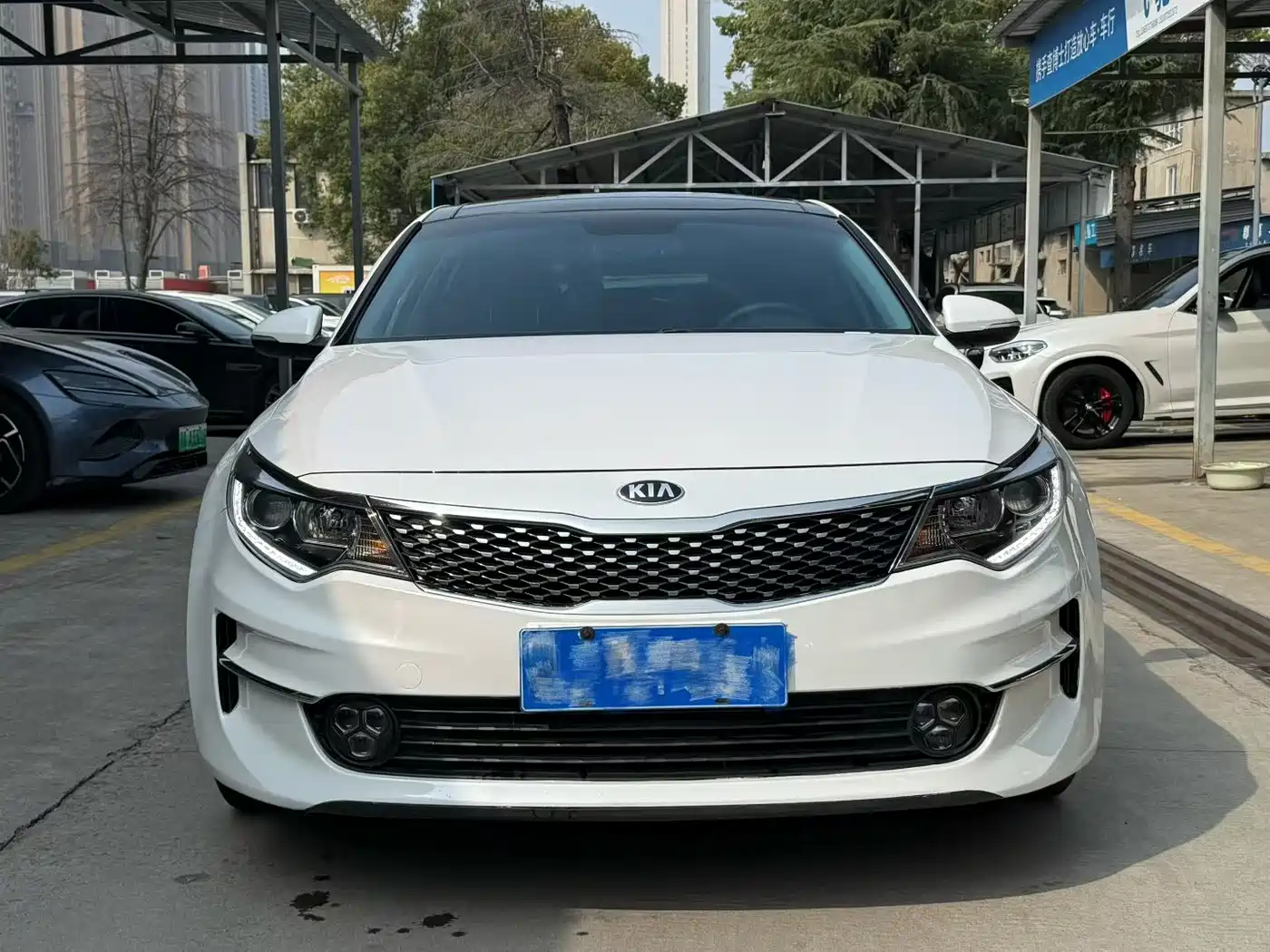 KIA K5