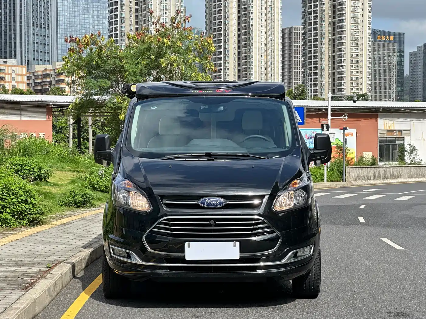 Ford Transit 2020 2.0T Gasoline Auto Multi-Purpose Commercial Vehicle Medium Wheelbase Low Roof Dual-Swing Doors China VI фото 2