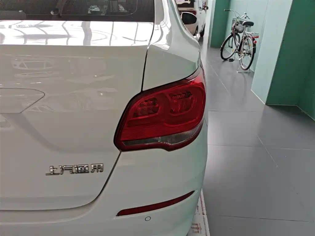 Chevrolet Cavalier 2019 320 Automatic Joy Edition фото 8