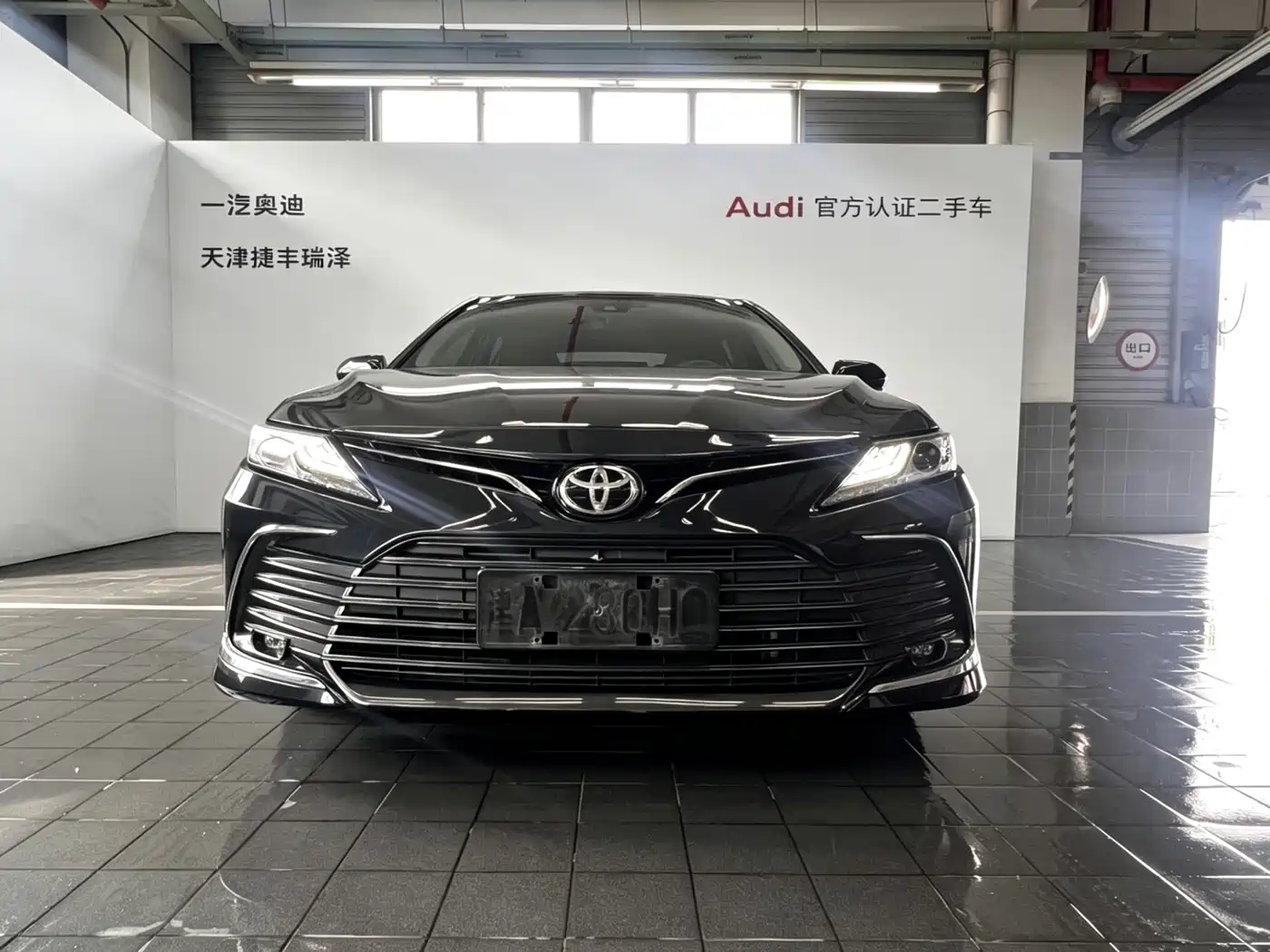 Toyota Camry 2021 2.5G Luxury Edition фото 2