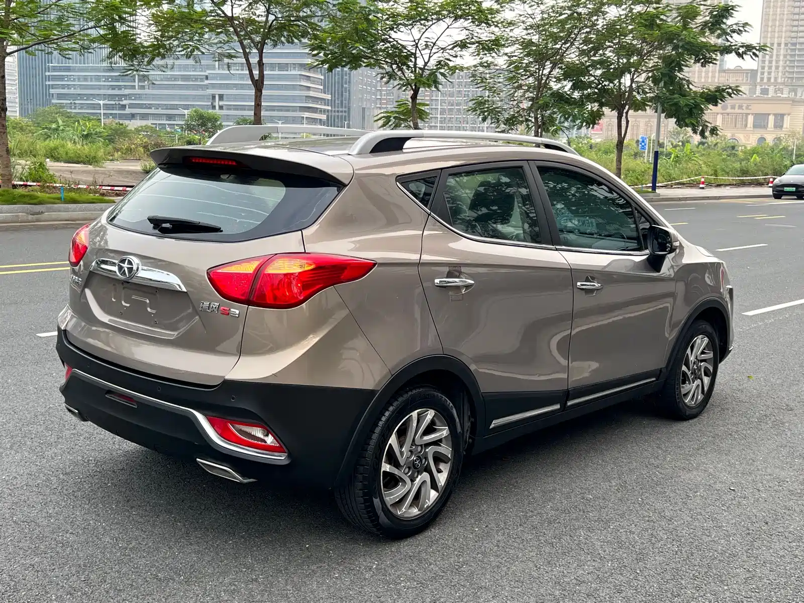 Фото 7 - JAC Refine S3