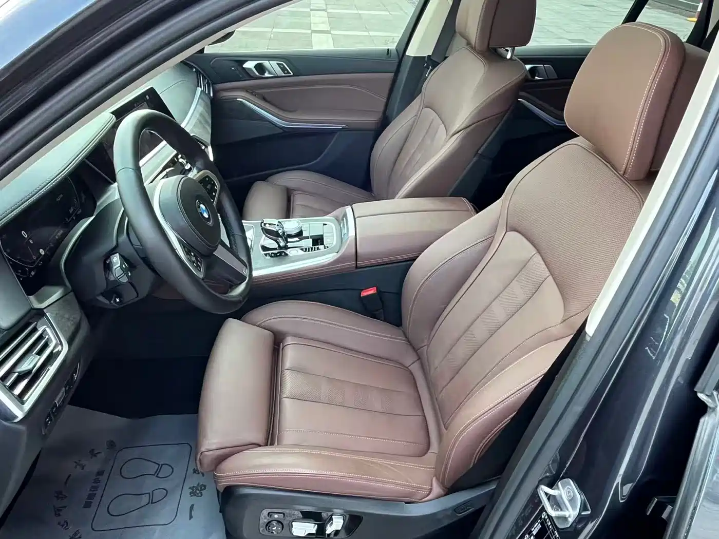 BMW X5 (Import) 2019 xDrive40i Exclusive M Sport Package фото 4
