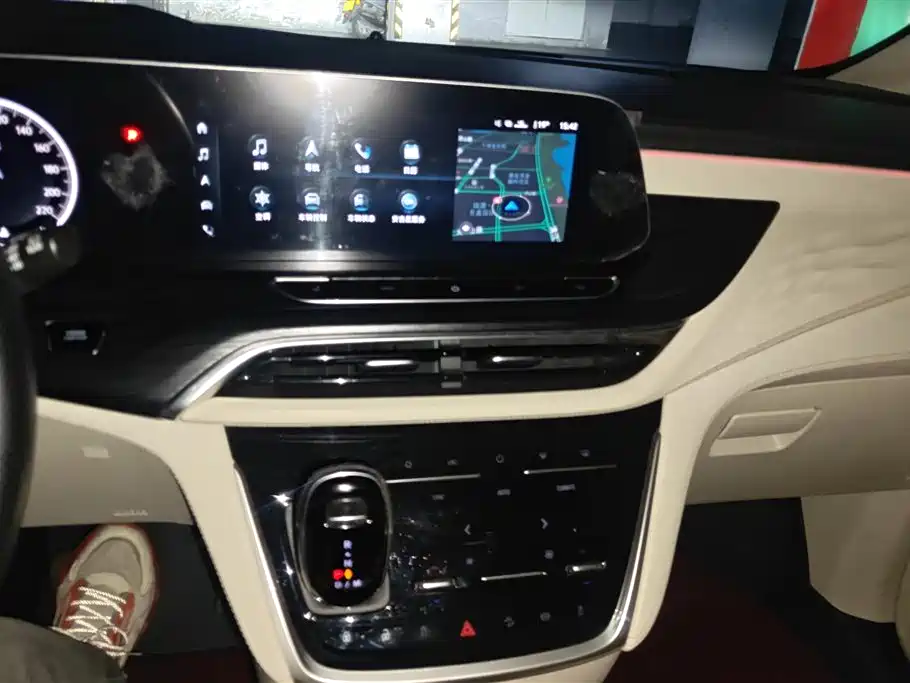 Buick GL8 2020 Avenir Seven-Seat Premium Edition фото 13
