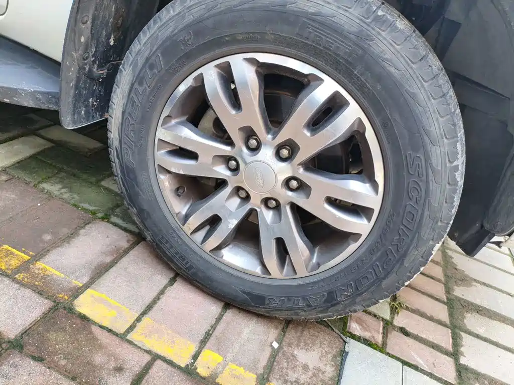 Ford Everest 2018 2017 2.0T Gasoline Automatic 4WD Luxury Edition 5-Seater