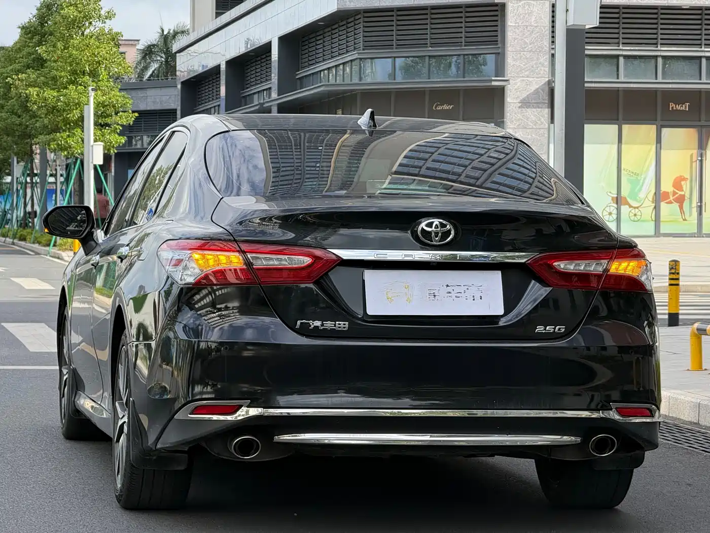 Toyota Camry 2021 2.5G Luxury Edition фото 15