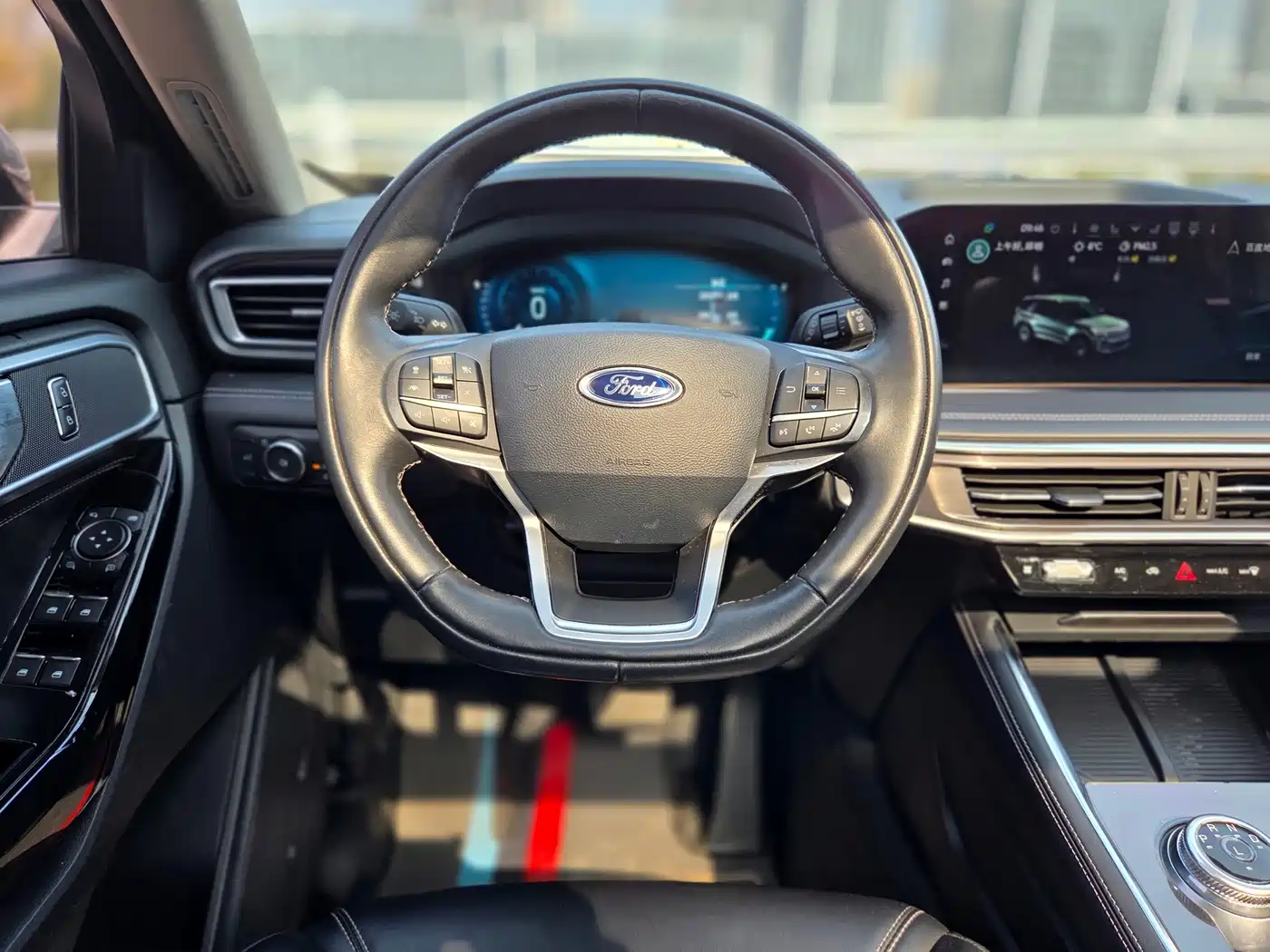 FORD EXPLORER