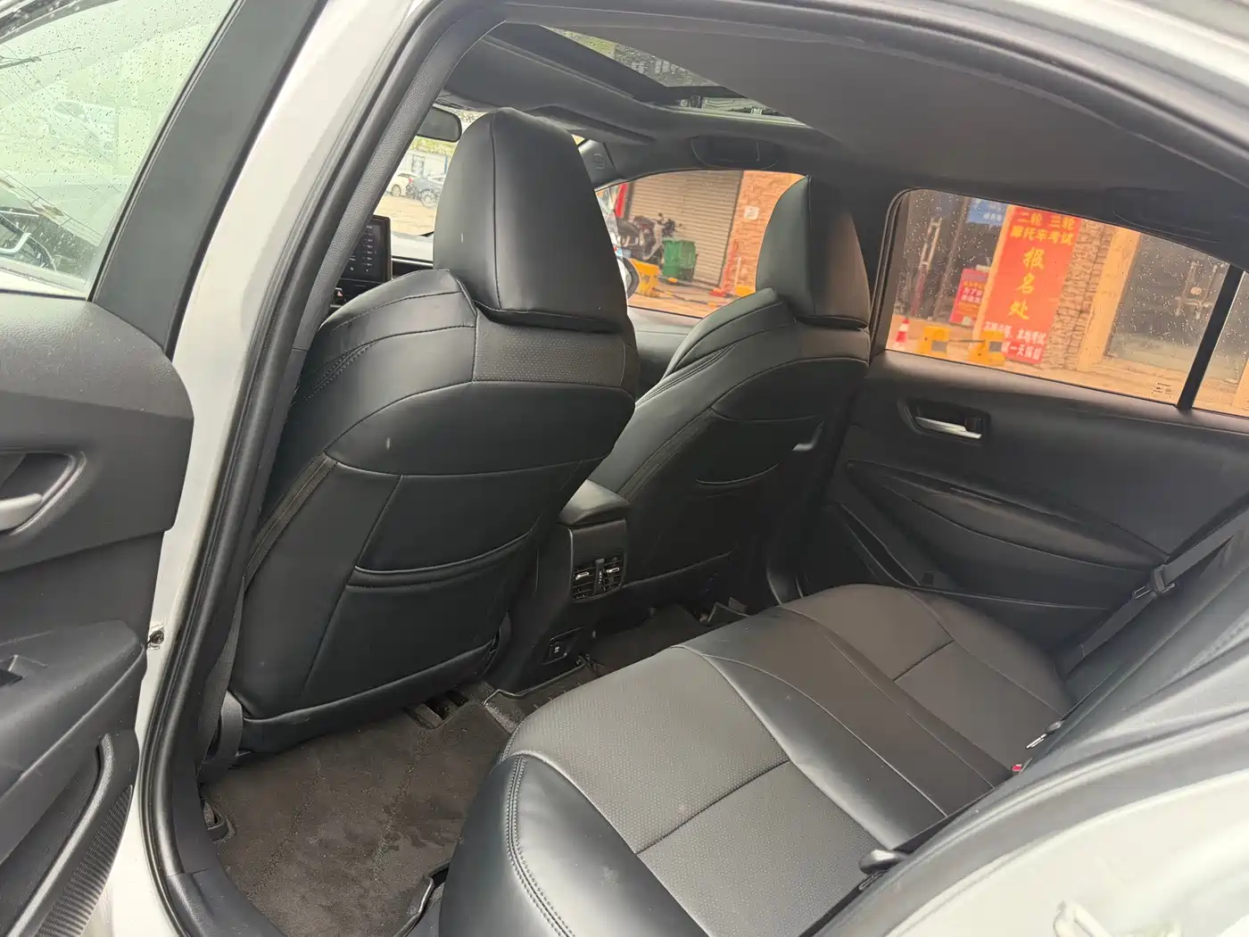 Toyota Levin 2021 185T CVT Luxury Edition фото 8