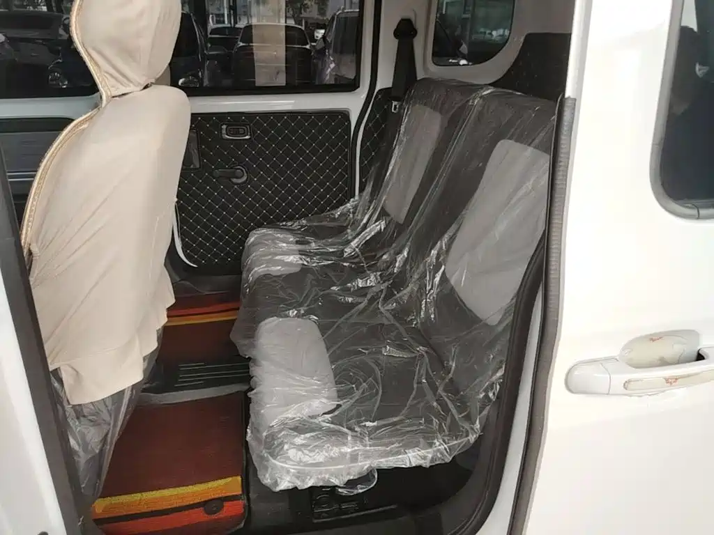 Wuling Motors Wuling Zhiguang NEV 2026 2025 Model 305km Base Version