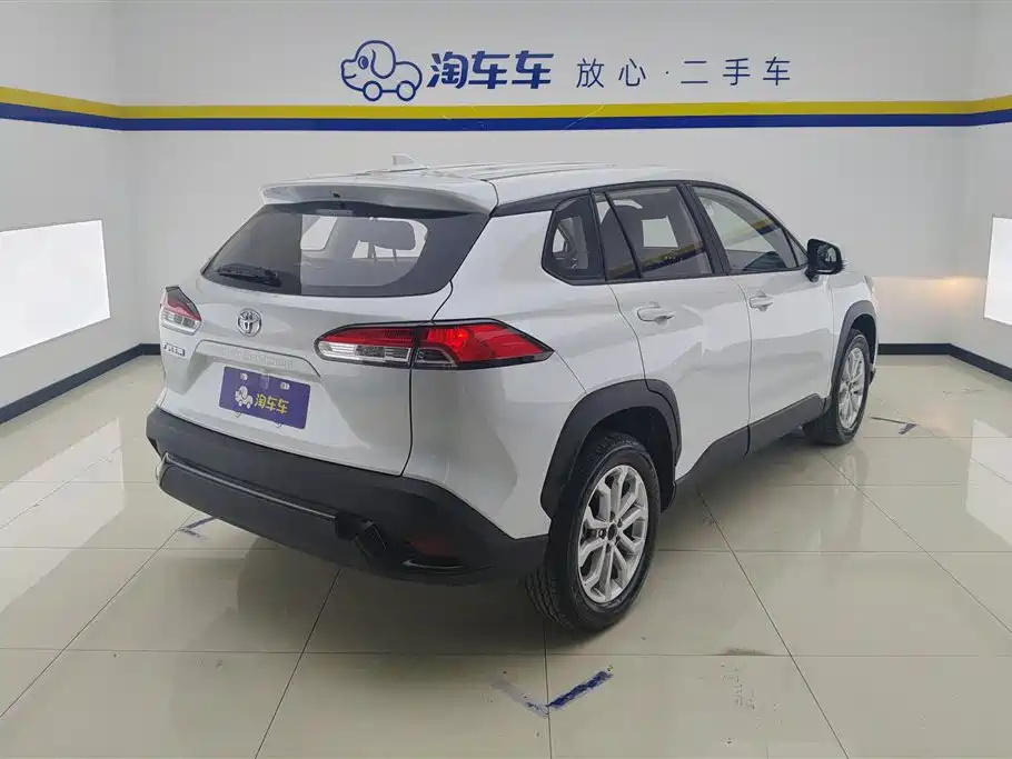 Toyota Frontlander 2024 2.0L CVT Leading Plus Edition фото 3