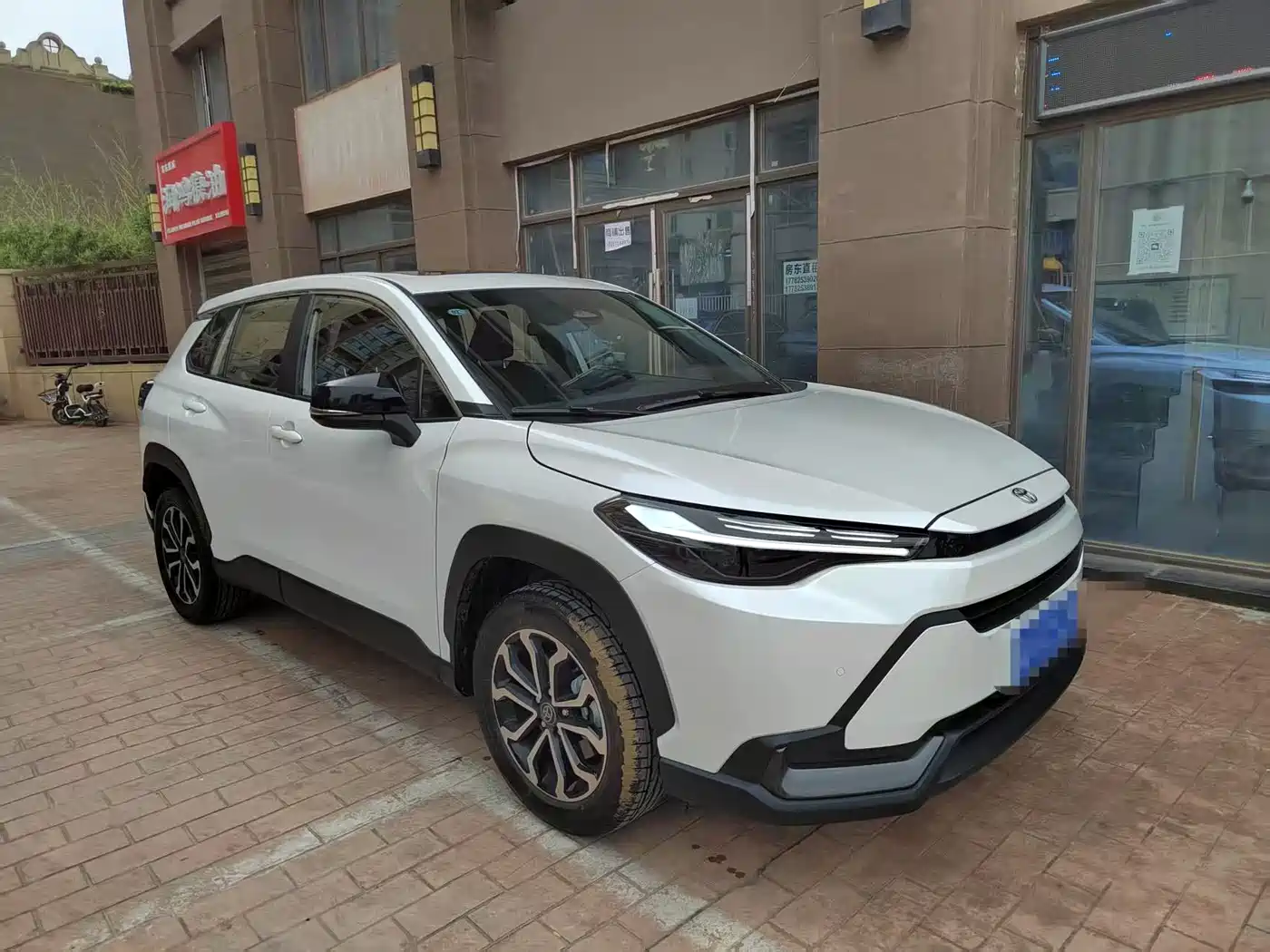 Toyota Frontlander 2025 2.0L CVT Mid Version фото 2