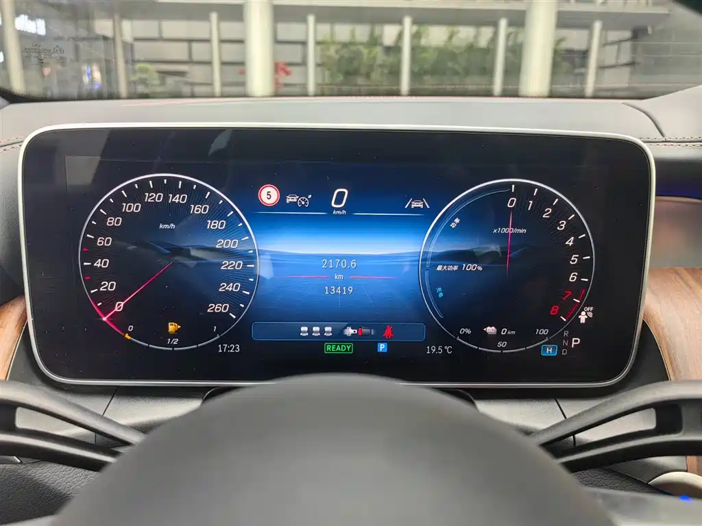 Mercedes-Benz GLC New Energy 2025 350 e L 4MATIC Collector's Edition фото 9
