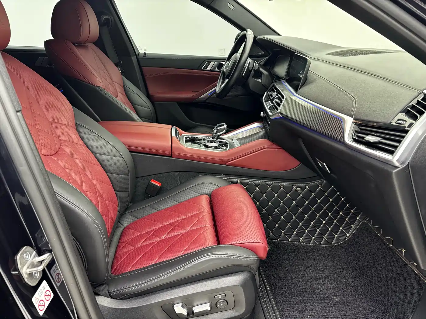 BMW X6 2022 Model Year Facelift II xDrive40i M Sport Package фото 27