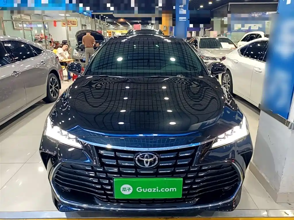 Toyota Avalon 2023 2.0L Premium Selection фото 3