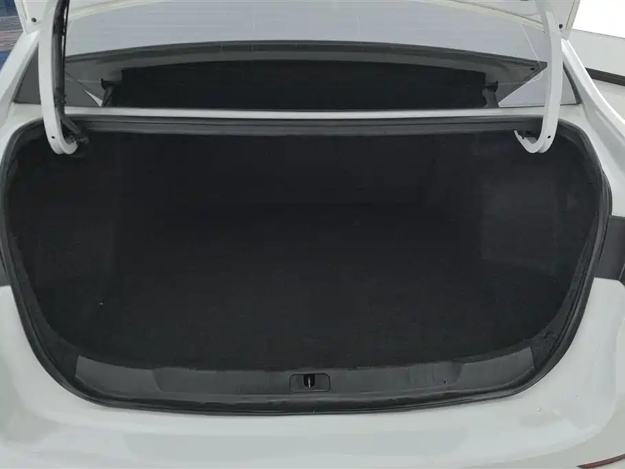 Buick Excelle 2021 Facelift Exemplar 1.5L Auto Elite фото 4