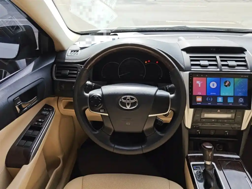 Toyota Camry 2016 2.0G 10th Anniversary Leading Edition фото 11