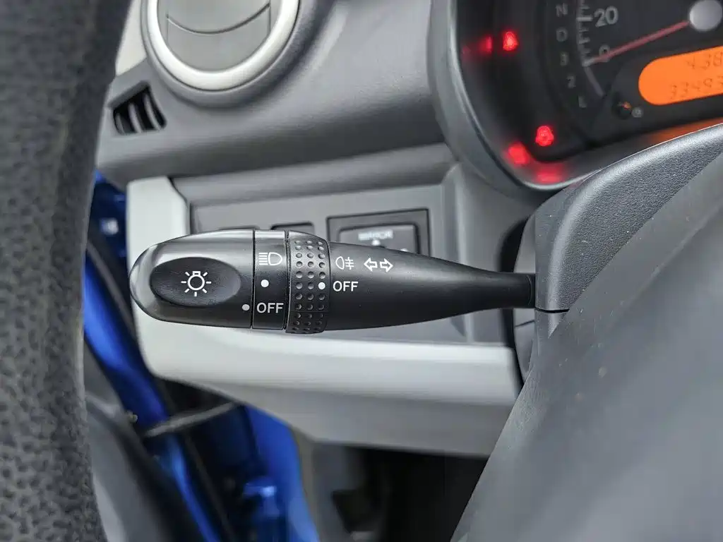 Фото 21 - Suzuki Alto