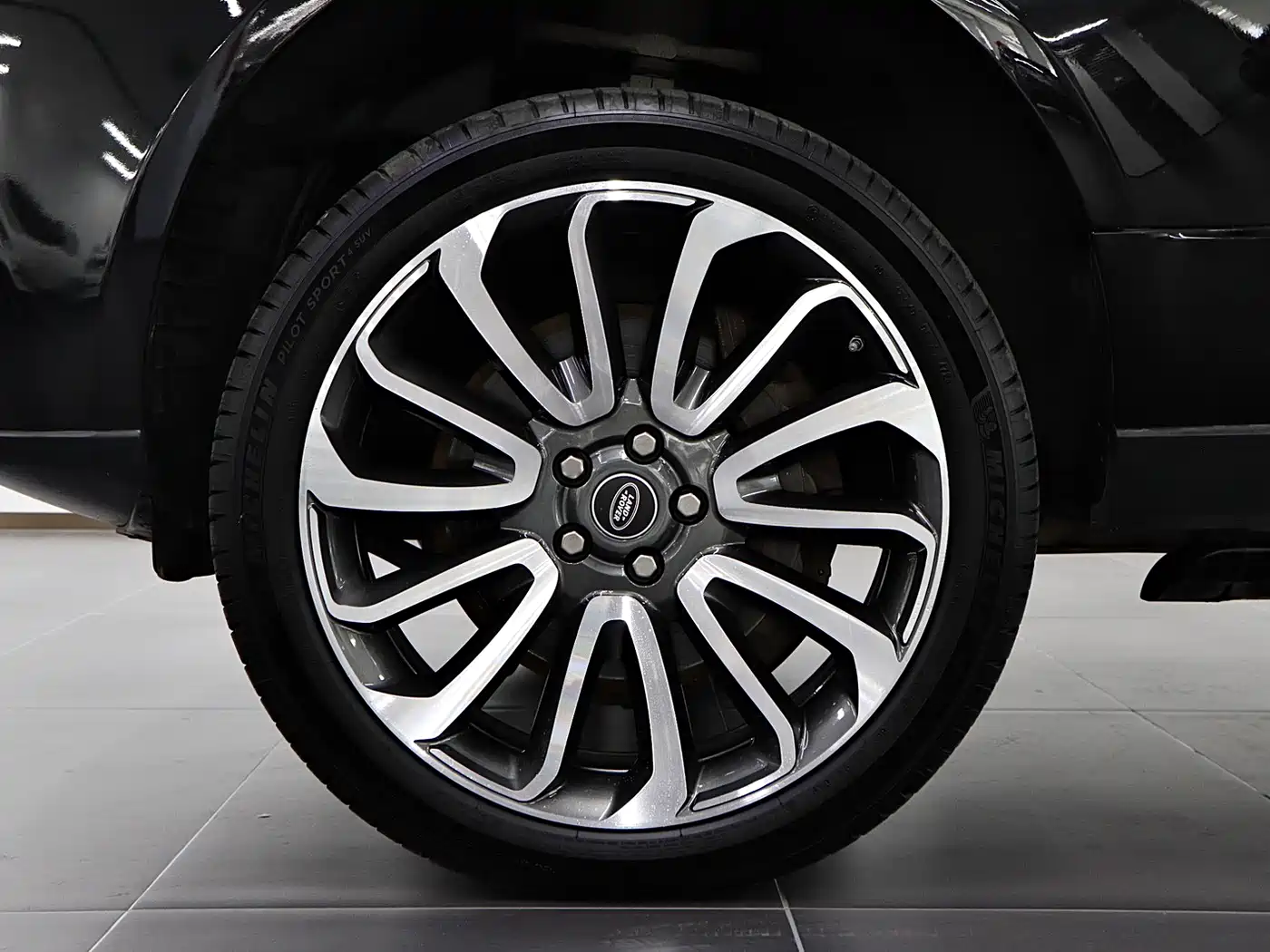Land Rover Range Rover 2017 3.0 SC V6 Vogue LWB (Long Wheelbase) фото 8