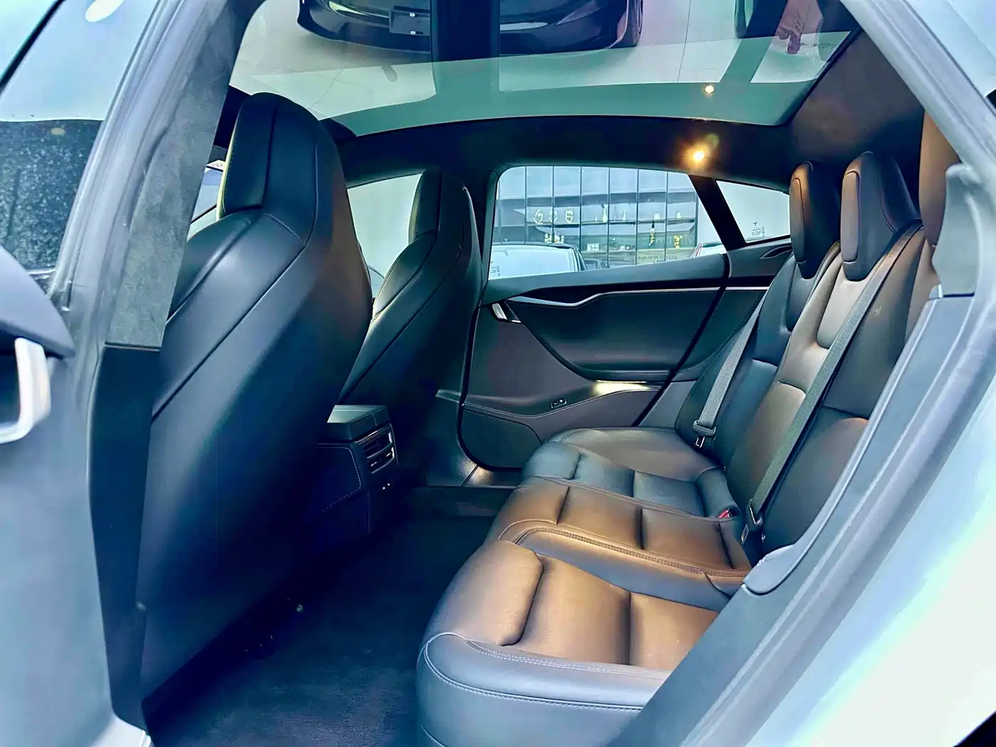 Tesla Model S 2019 2019 Long Range Version